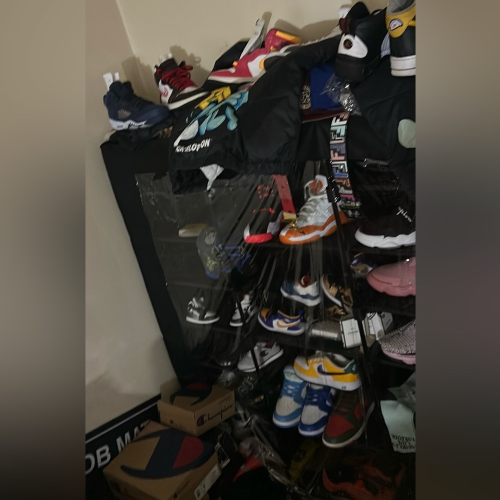 RANDOM SHOES